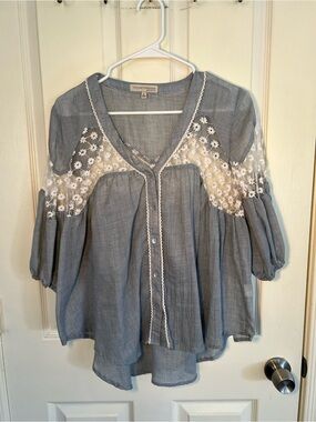 Young Threads Chambray Lace Boho Peasant Blouse Blue Floral Embroidered Size L